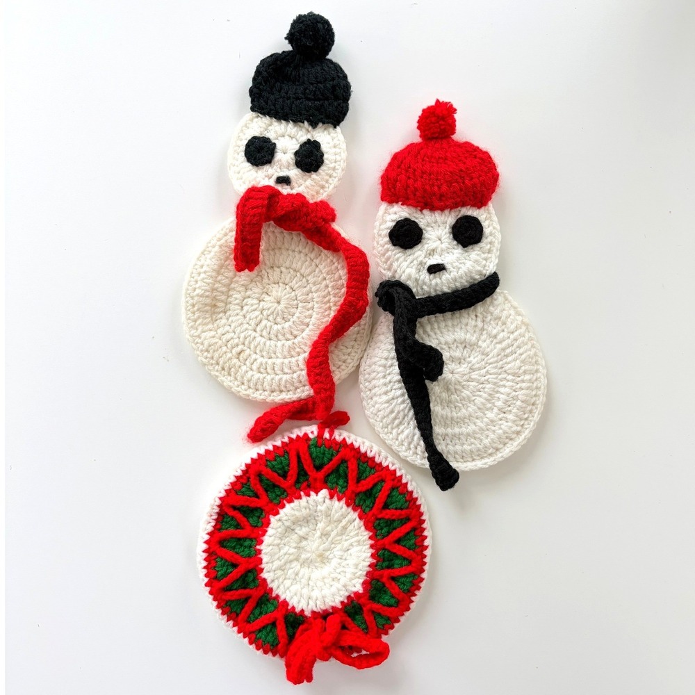 Vintage Handmade Crochet Christmas Potholder Set Snowman Wreath